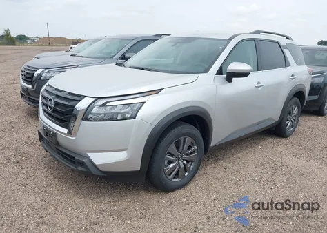 2025 Nissan Pathfinder Sv 4Wd z USA, uszkodzony, nr VIN 5N1DR3BC1SC257553